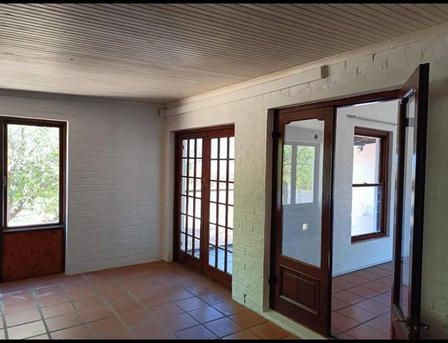 2 BEDROOM HOUSE FOR SALE IN DARLING